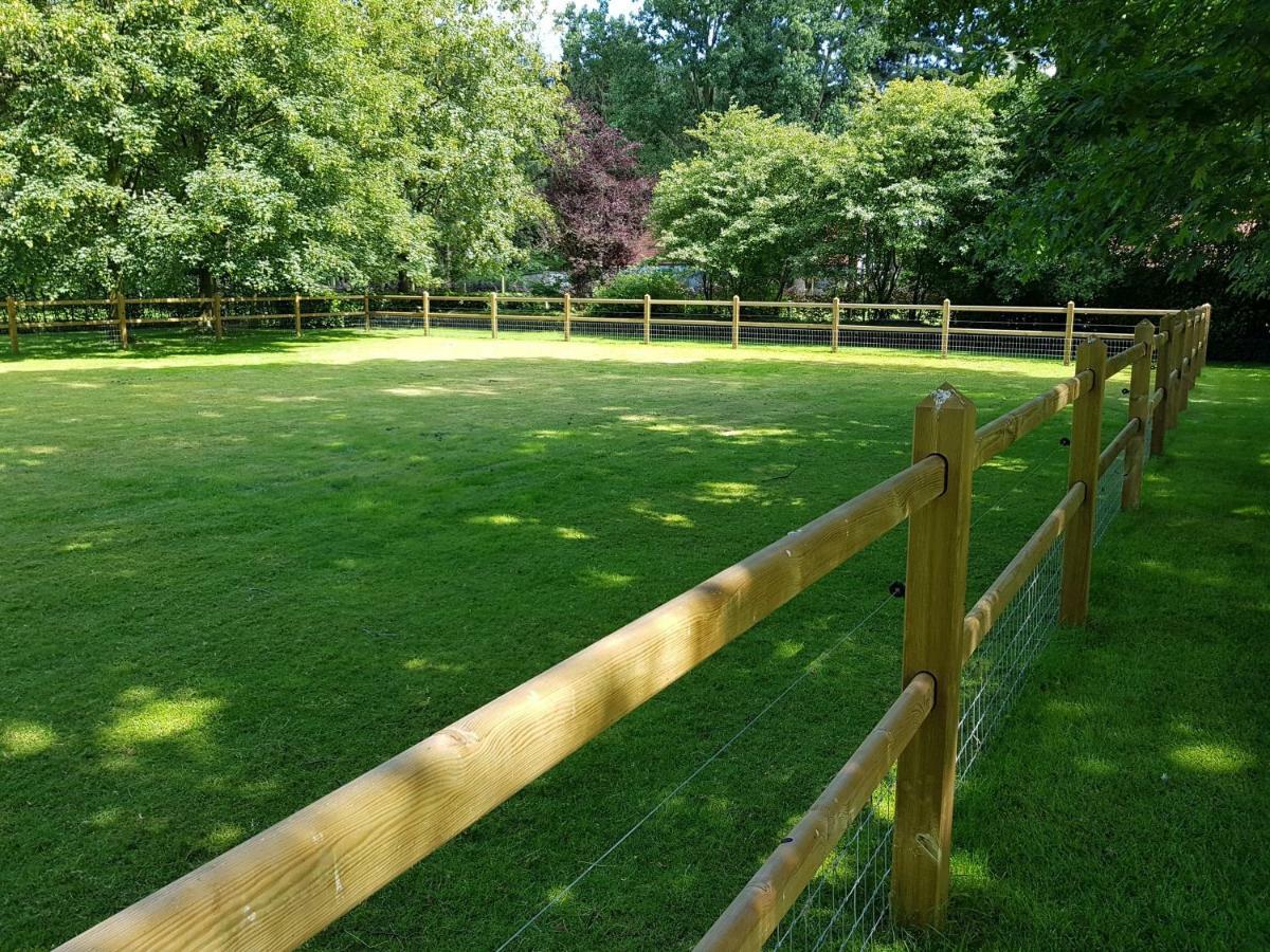 Willa The Two Oaks - Private Garden For Guests Hertsberge Zewnętrze zdjęcie